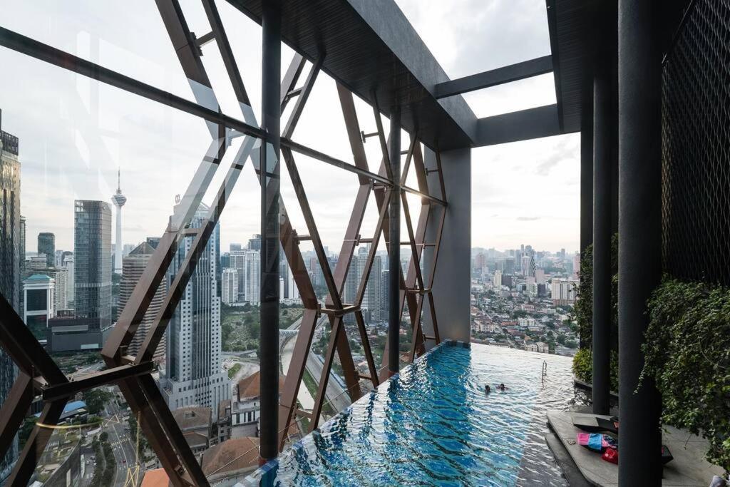 Klcc Musicalsty5Pax At Scarletzsuites Kuala Lumpur Exterior foto