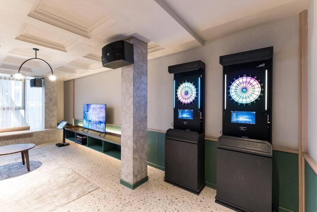 Klcc Musicalsty5Pax At Scarletzsuites Kuala Lumpur Exterior foto